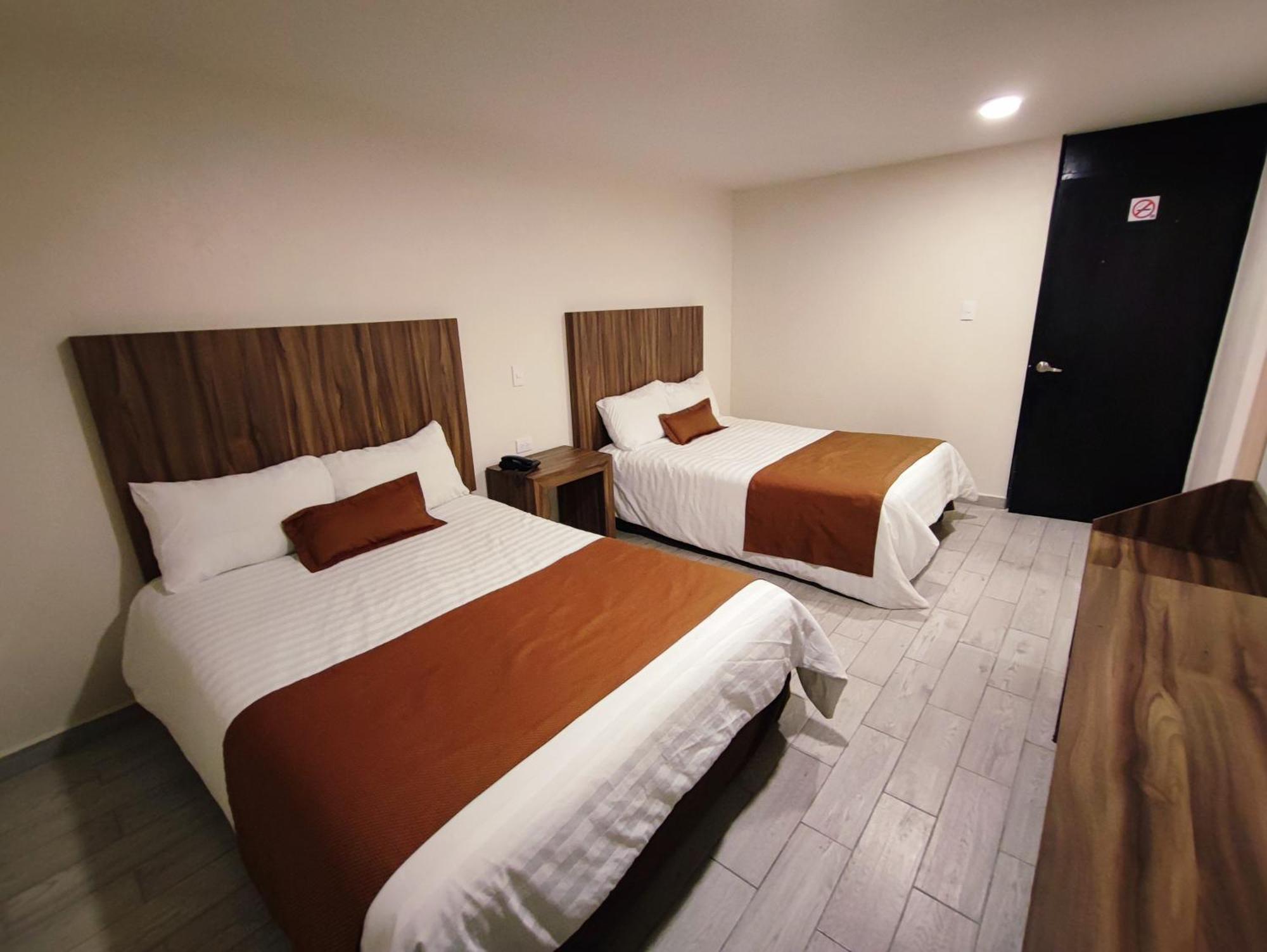 Hotel Plaza Morelos Toluca Exteriör bild