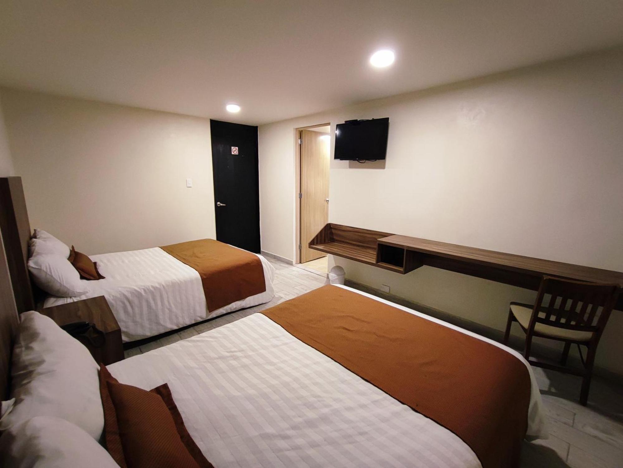 Hotel Plaza Morelos Toluca Exteriör bild