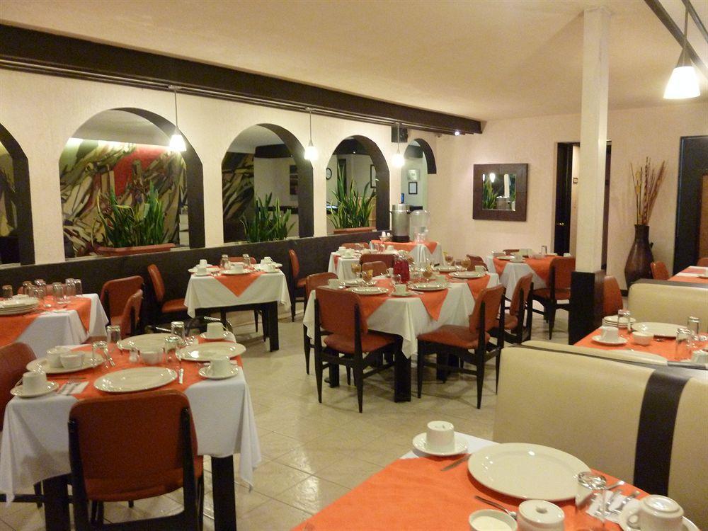 Hotel Plaza Morelos Toluca Exteriör bild